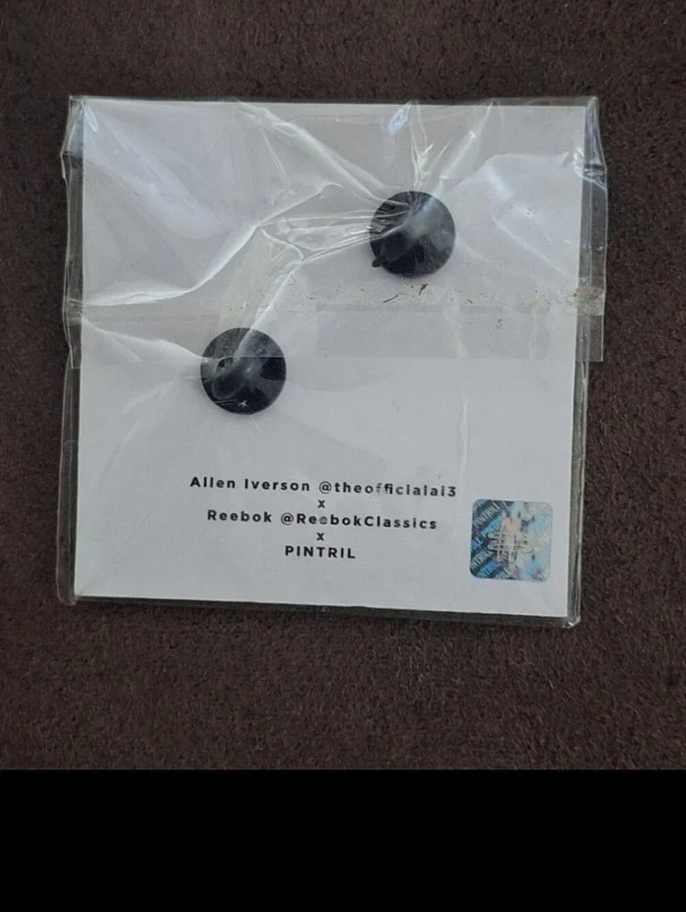 Vintage 90s Extremely Rare PINTRILL ALLEN IVERSON QUESTION MID SNEAKER PIN SET.